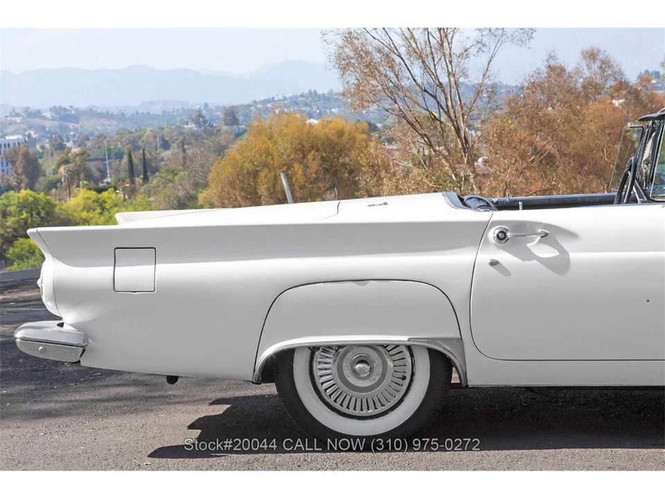 1957 Ford Thunderbird 1st Gen - Image 17 of 31