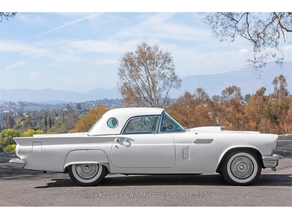 1957 Ford Thunderbird 1st Gen - Image 10 of 31