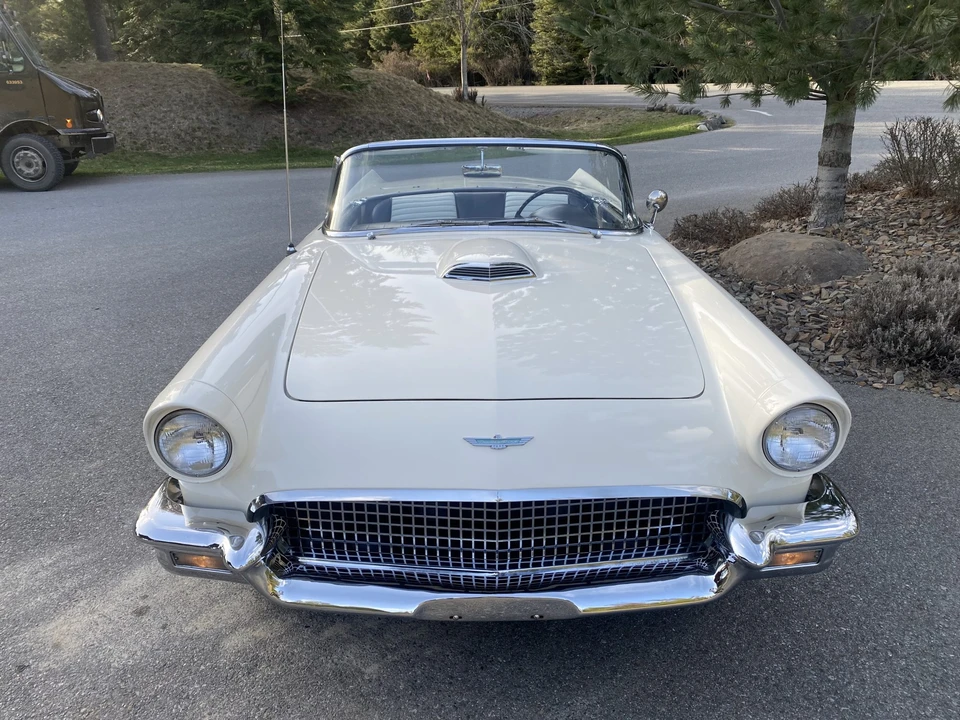 1957 Ford Thunderbird 1st Gen - Image 10 of 31