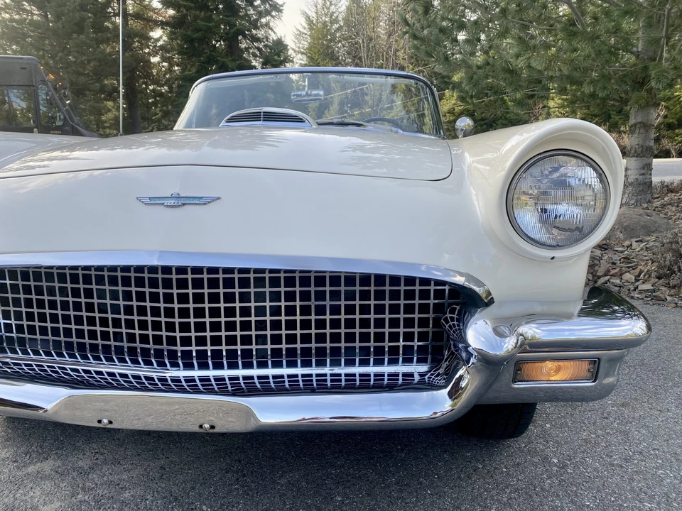 1957 Ford Thunderbird 1st Gen - Image 22 of 31