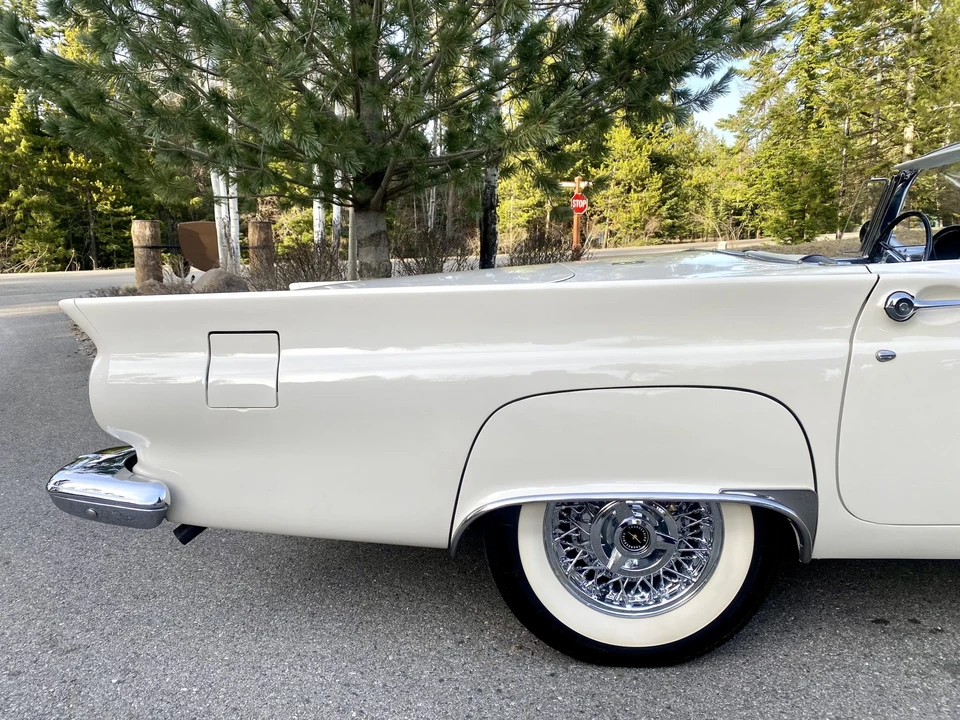 1957 Ford Thunderbird 1st Gen - Image 17 of 31