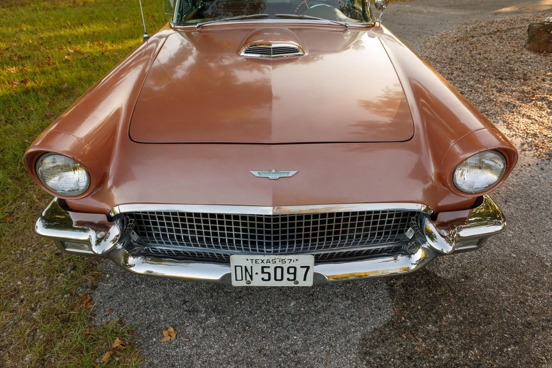 1957 Ford Thunderbird 1st Gen - Image 28 of 31
