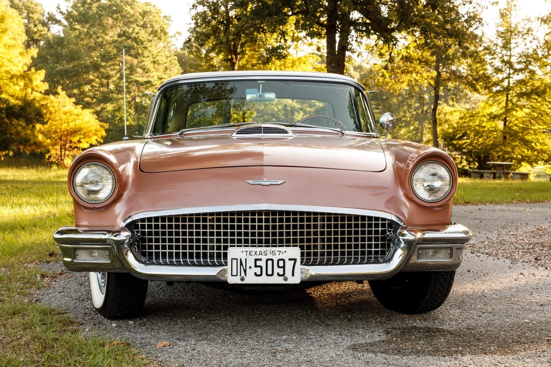 1957 Ford Thunderbird 1st Gen - Image 27 of 31