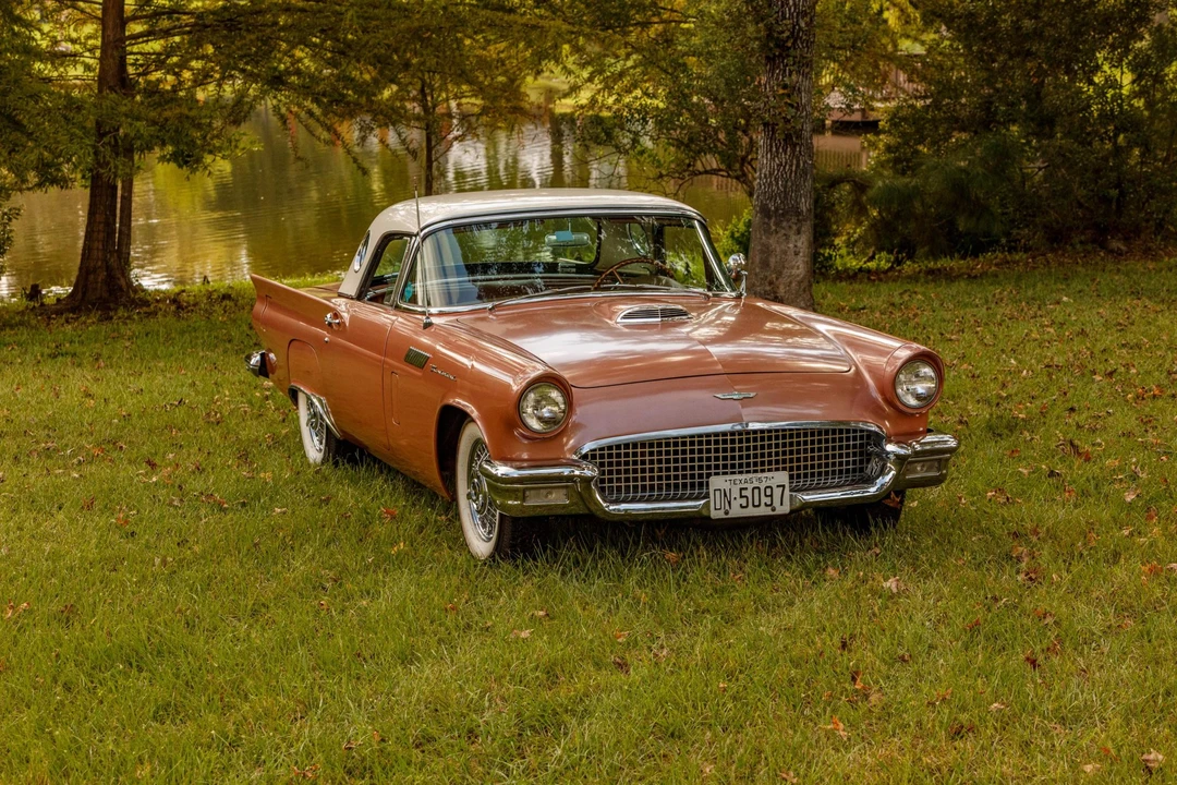1957 Ford Thunderbird 1st Gen - Image 16 of 31