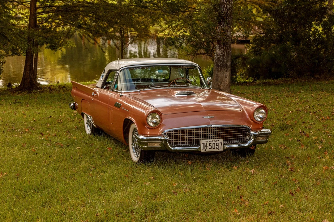 1957 Ford Thunderbird 1st Gen - Image 15 of 31