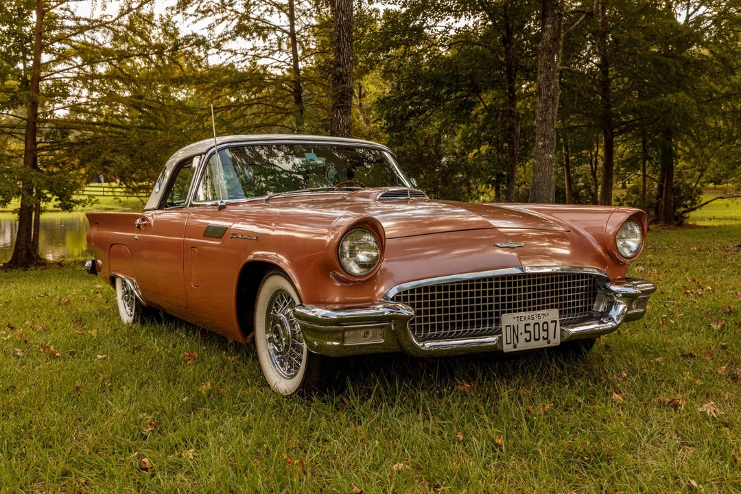 1957 Ford Thunderbird 1st Gen - Image 10 of 31