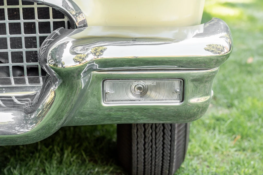1957 Ford Thunderbird 1st Gen - Image 14 of 31