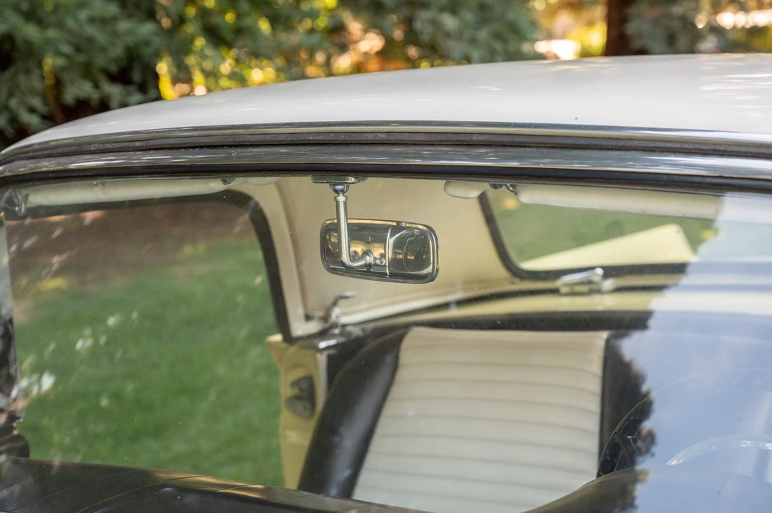 1957 Ford Thunderbird 1st Gen - Image 23 of 31