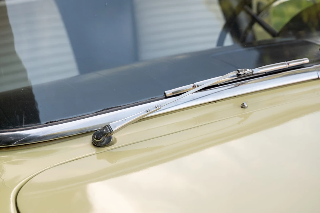 1957 Ford Thunderbird 1st Gen - Image 19 of 31