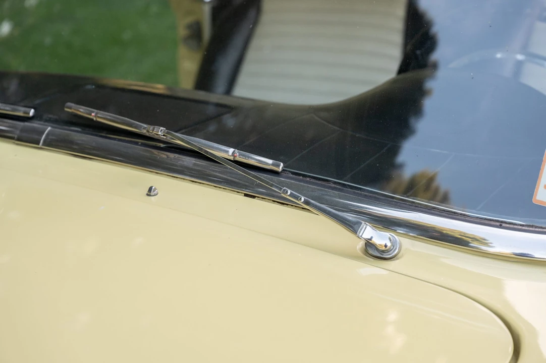 1957 Ford Thunderbird 1st Gen - Image 20 of 31