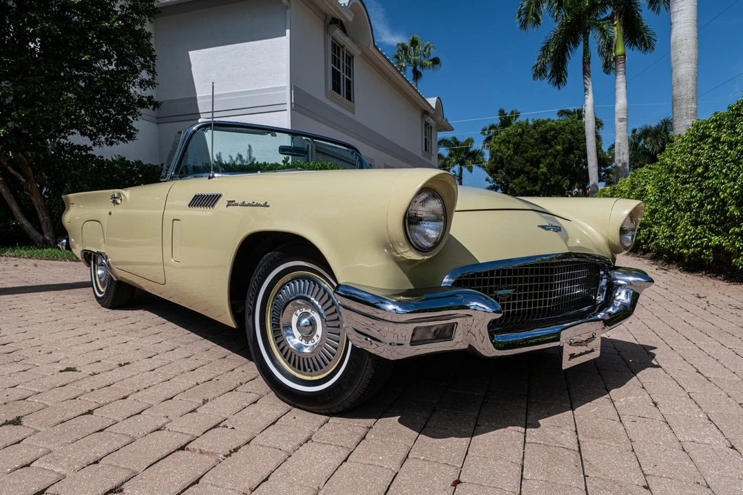 1957 Ford Thunderbird 1st Gen - Image 7 of 31