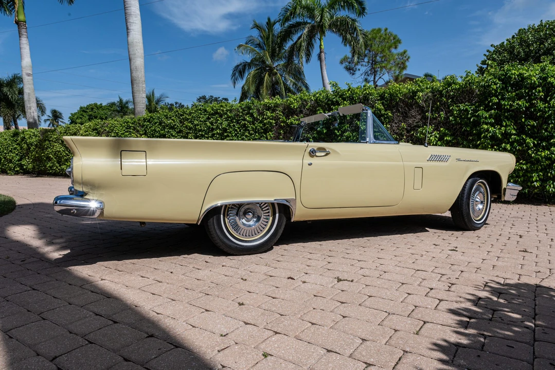 1957 Ford Thunderbird 1st Gen - Image 13 of 31