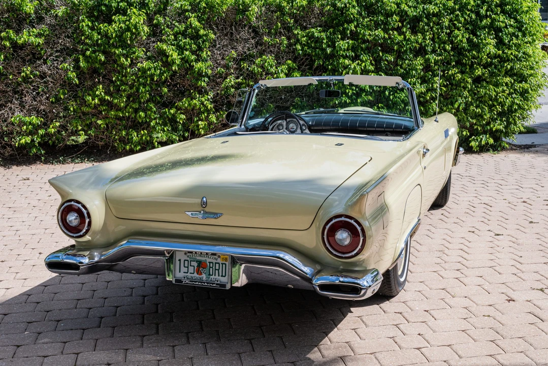 1957 Ford Thunderbird 1st Gen - Image 17 of 31