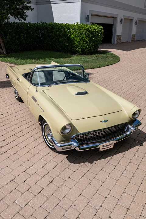 1957 Ford Thunderbird 1st Gen - Image 24 of 31