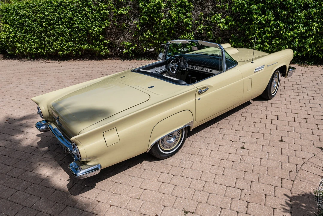 1957 Ford Thunderbird 1st Gen - Image 14 of 31