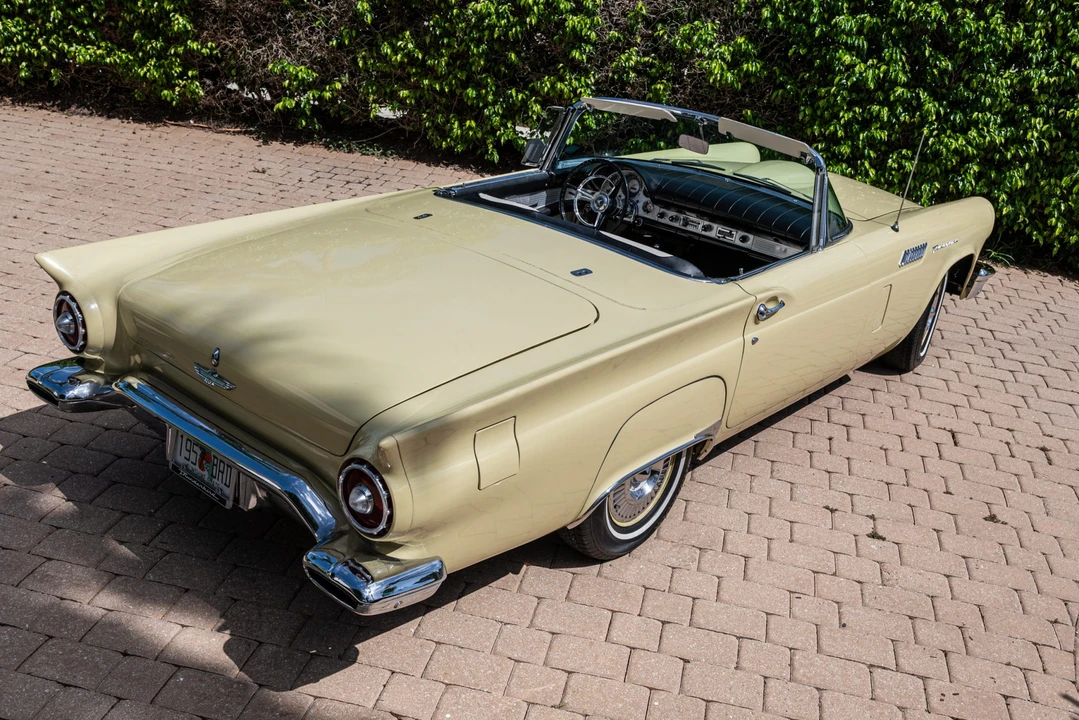 1957 Ford Thunderbird 1st Gen - Image 15 of 31