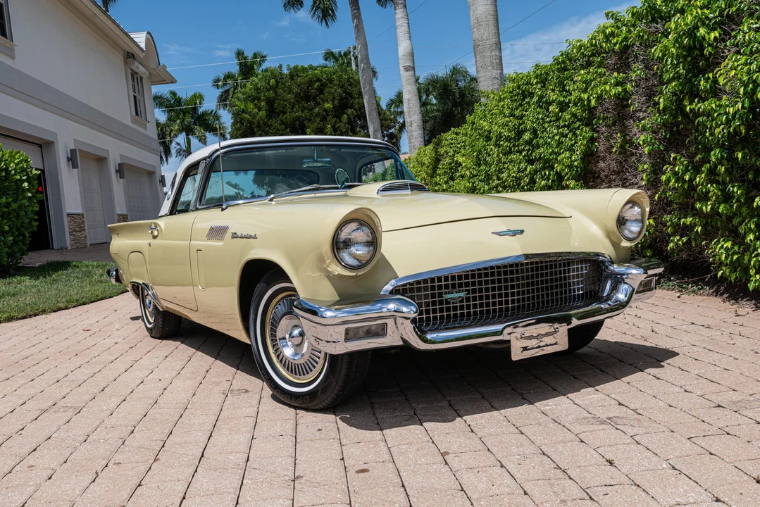 1957 Ford Thunderbird 1st Gen - Image 4 of 31
