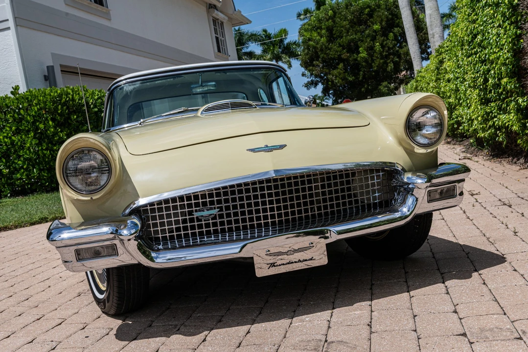 1957 Ford Thunderbird 1st Gen - Image 2 of 31