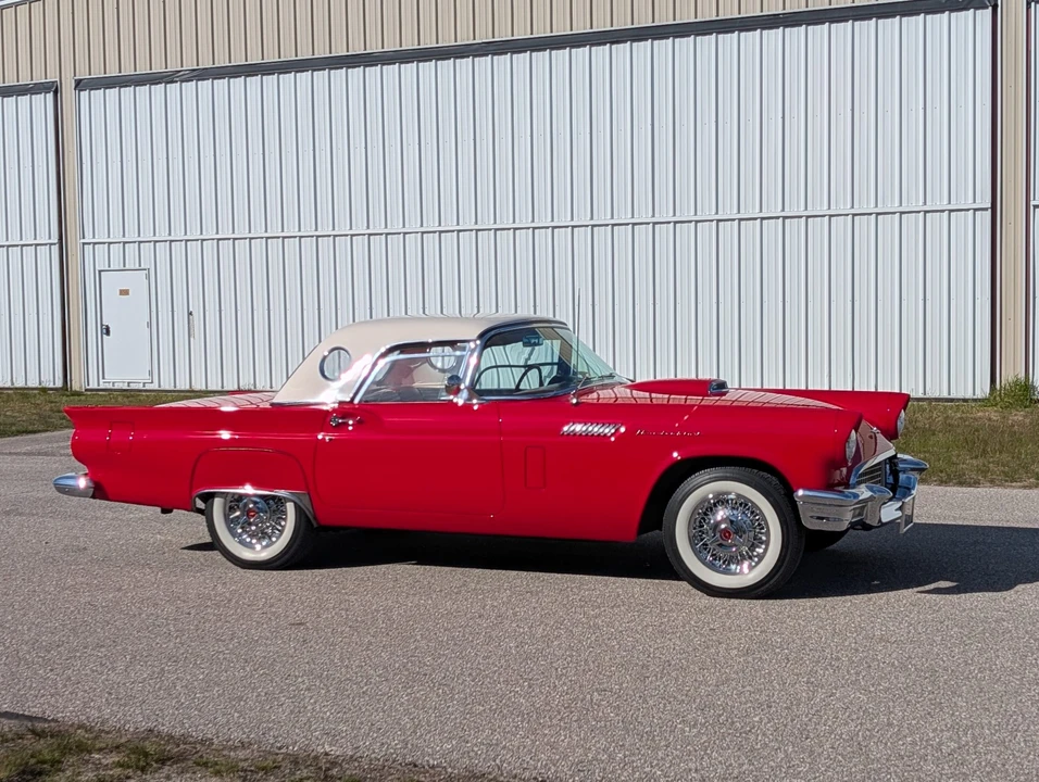 1957 Ford Thunderbird 1st Gen - Image 13 of 31