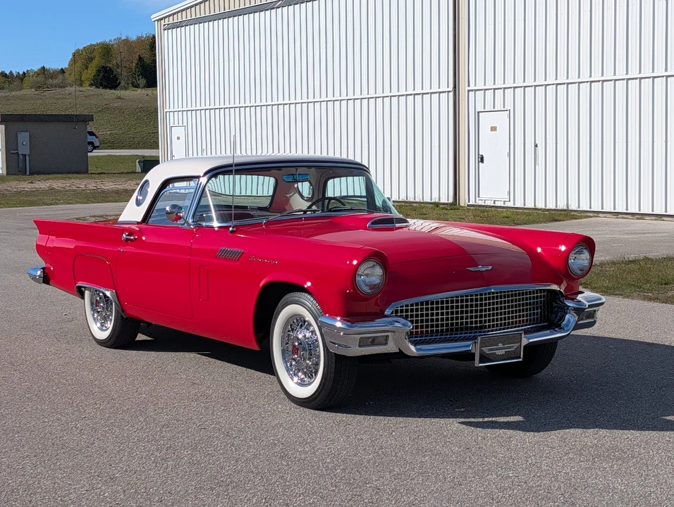 1957 Ford Thunderbird 1st Gen - Image 15 of 31