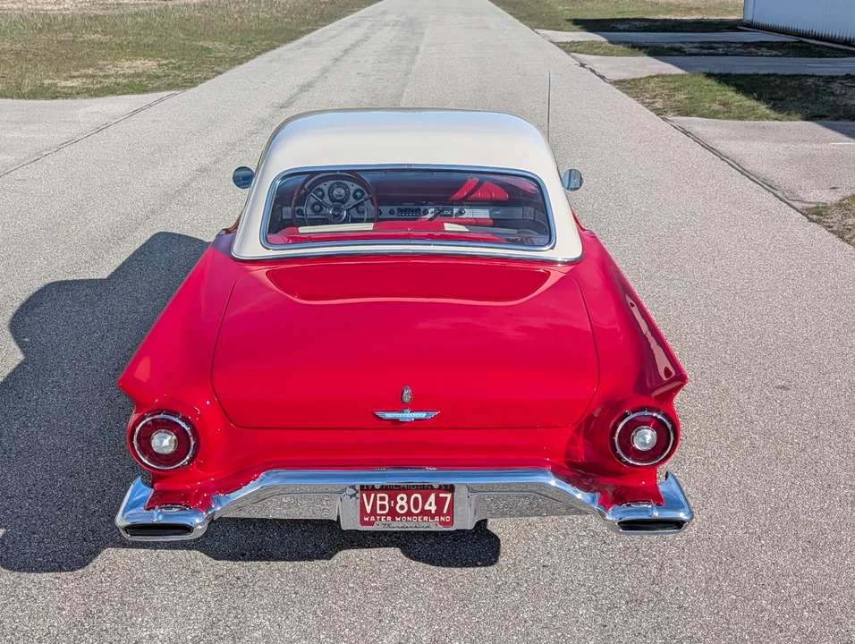 1957 Ford Thunderbird 1st Gen - Image 24 of 31
