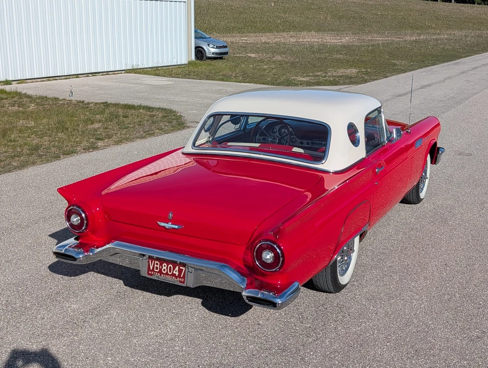 1957 Ford Thunderbird 1st Gen - Image 25 of 31