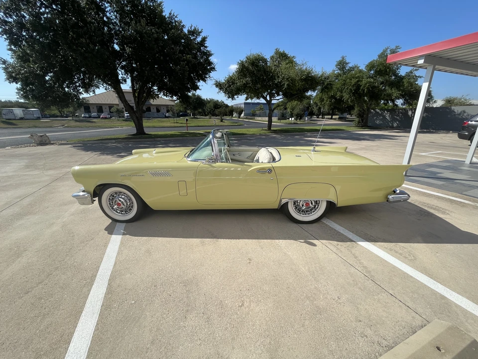 1957 Ford Thunderbird 1st Gen - Image 3 of 31