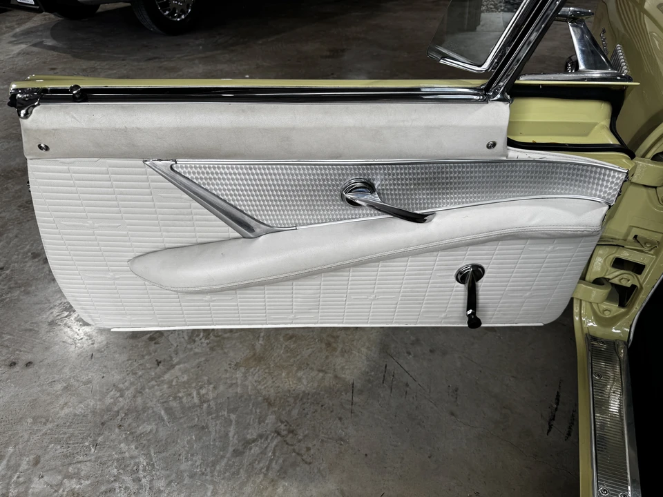 1957 Ford Thunderbird 1st Gen - Image 30 of 31