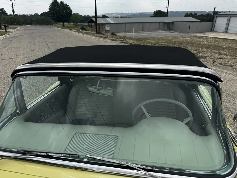 1957 Ford Thunderbird 1st Gen - Image 26 of 31