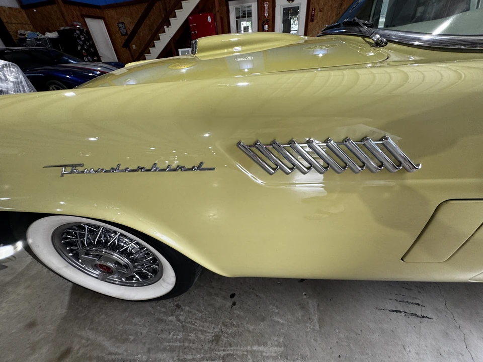 1957 Ford Thunderbird 1st Gen - Image 20 of 31