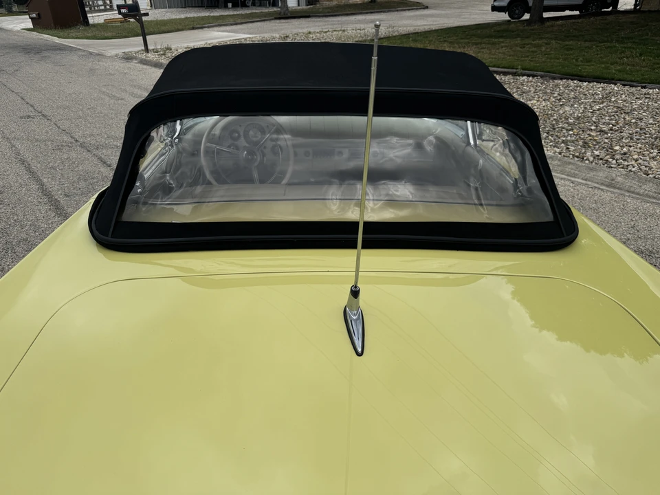 1957 Ford Thunderbird 1st Gen - Image 28 of 31