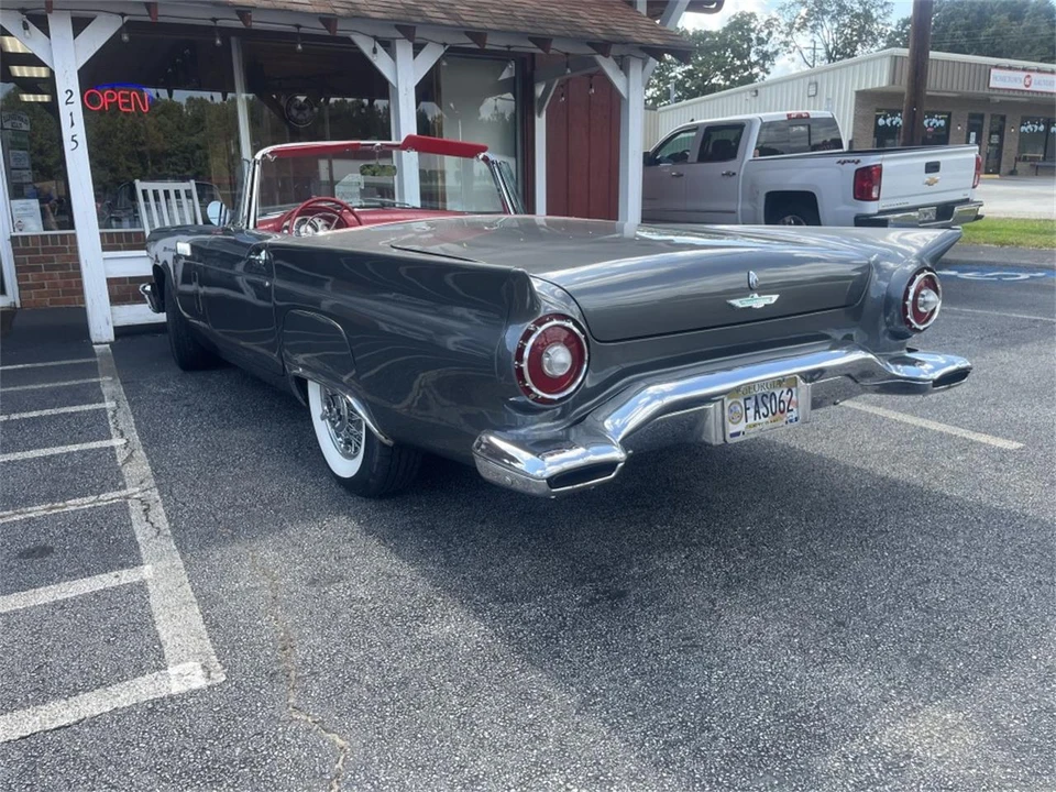 1957 Ford Thunderbird 1st Gen - Image 4 of 12