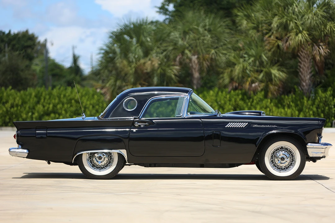 1957 Ford Thunderbird 1st Gen - Image 16 of 31