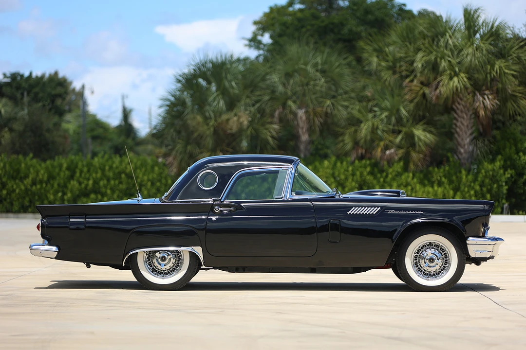 1957 Ford Thunderbird 1st Gen - Image 18 of 31