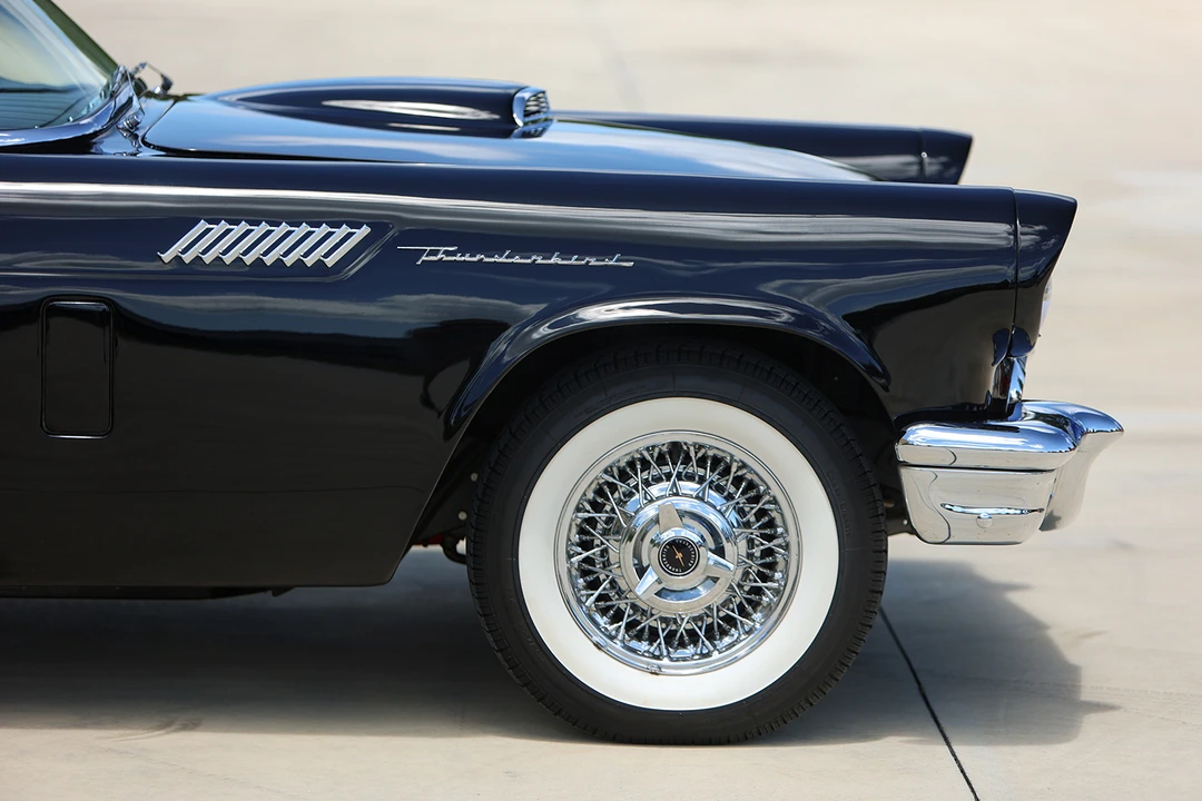 1957 Ford Thunderbird 1st Gen - Image 20 of 31
