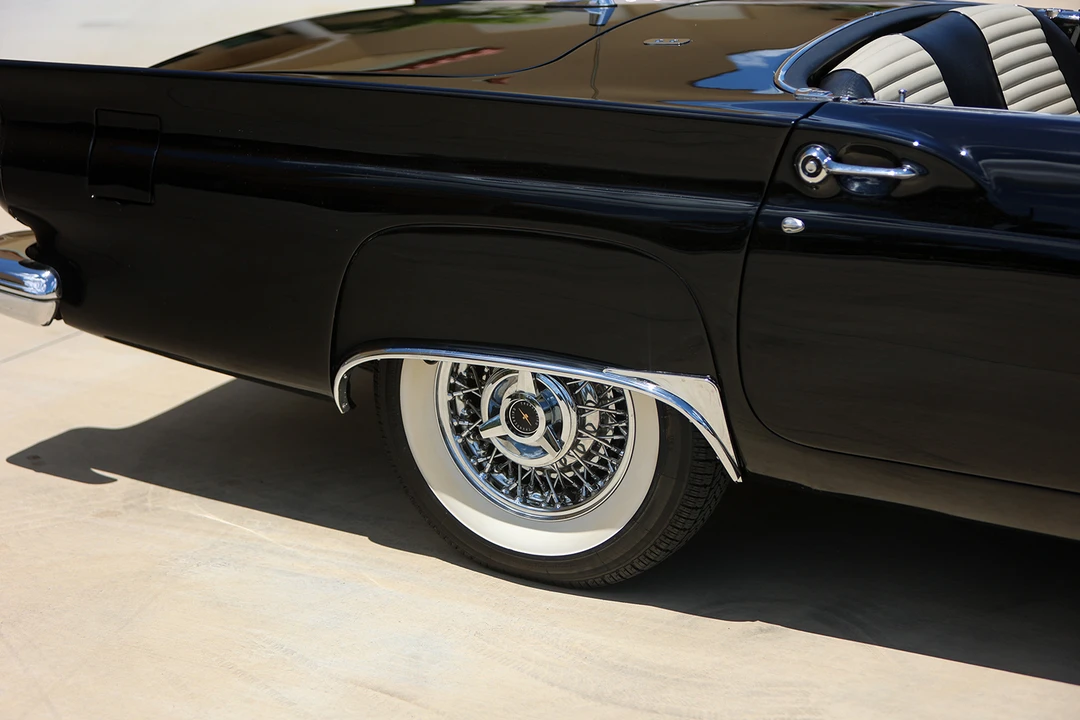 1957 Ford Thunderbird 1st Gen - Image 25 of 31