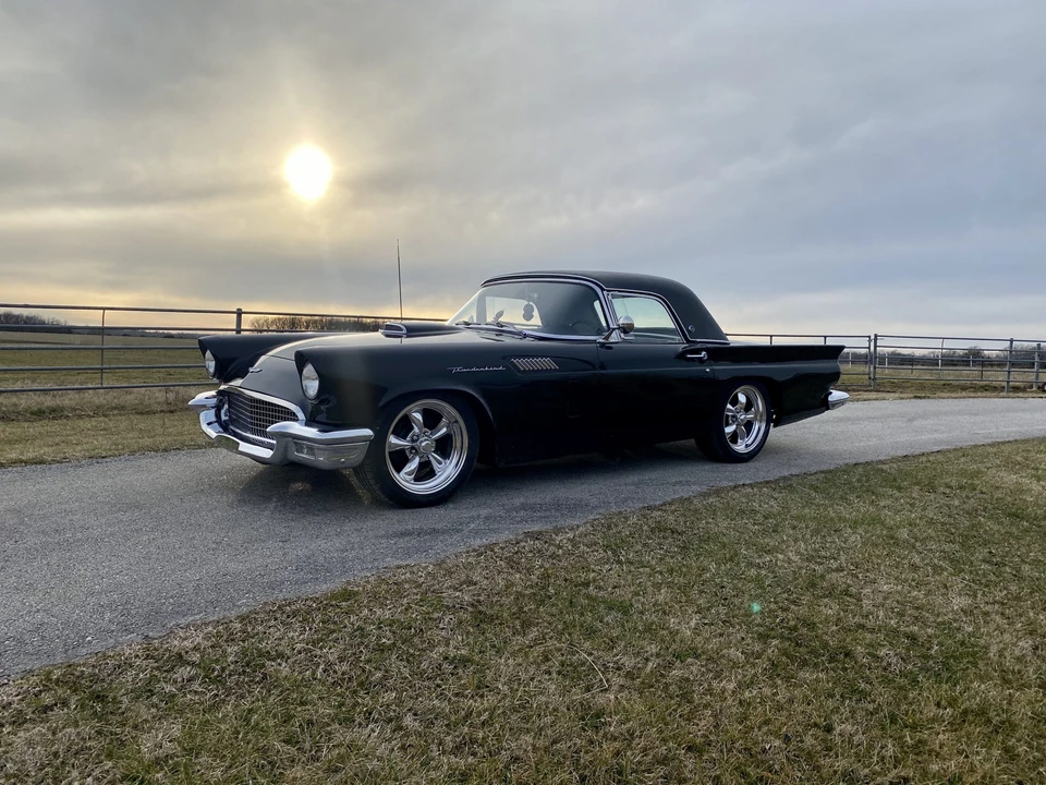 1957 Ford Thunderbird 1st Gen - Image 3 of 31