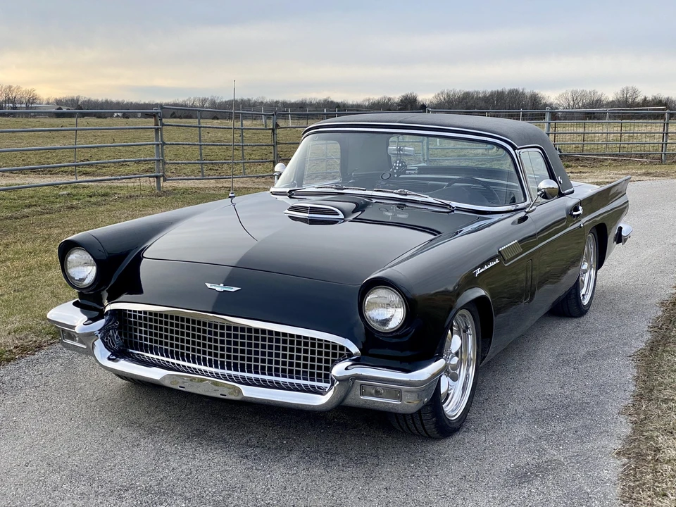1957 Ford Thunderbird 1st Gen - Image 4 of 31