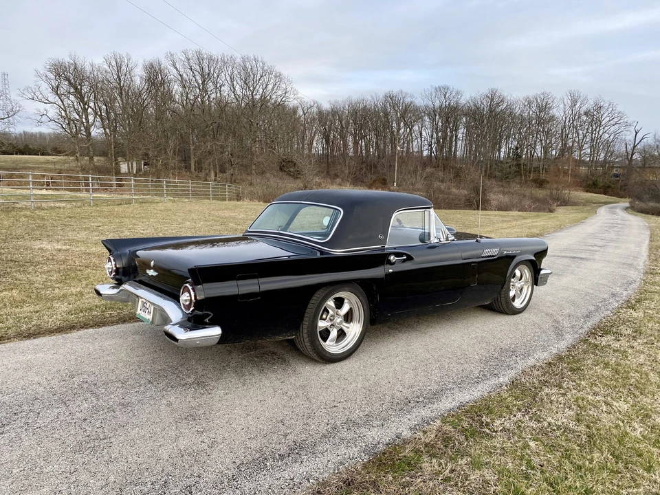 1957 Ford Thunderbird 1st Gen - Image 9 of 31