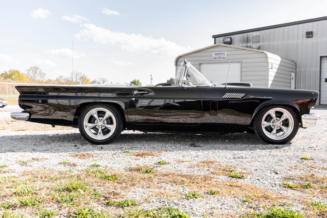 1957 Ford Thunderbird 1st Gen - Image 8 of 31