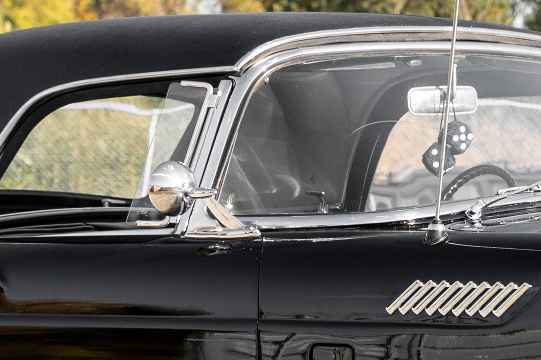 1957 Ford Thunderbird 1st Gen - Image 19 of 31