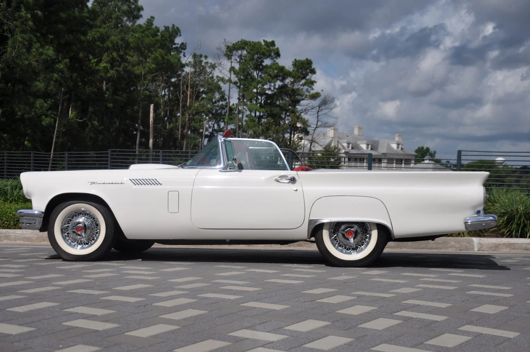 1957 Ford Thunderbird 1st Gen - Image 8 of 31