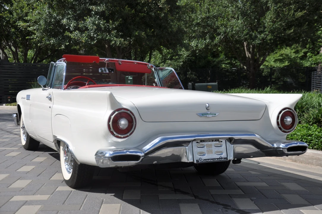 1957 Ford Thunderbird 1st Gen - Image 13 of 31