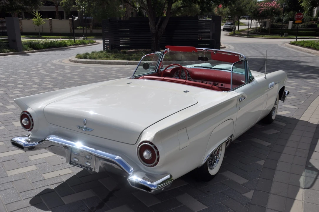 1957 Ford Thunderbird 1st Gen - Image 17 of 31