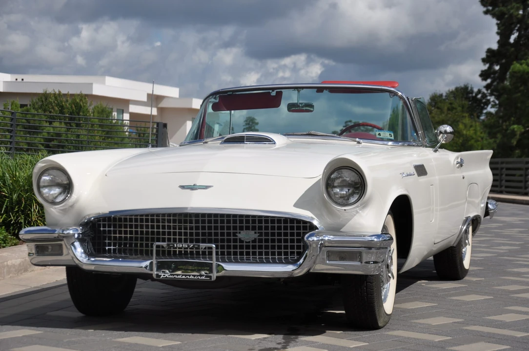 1957 Ford Thunderbird 1st Gen - Image 3 of 31