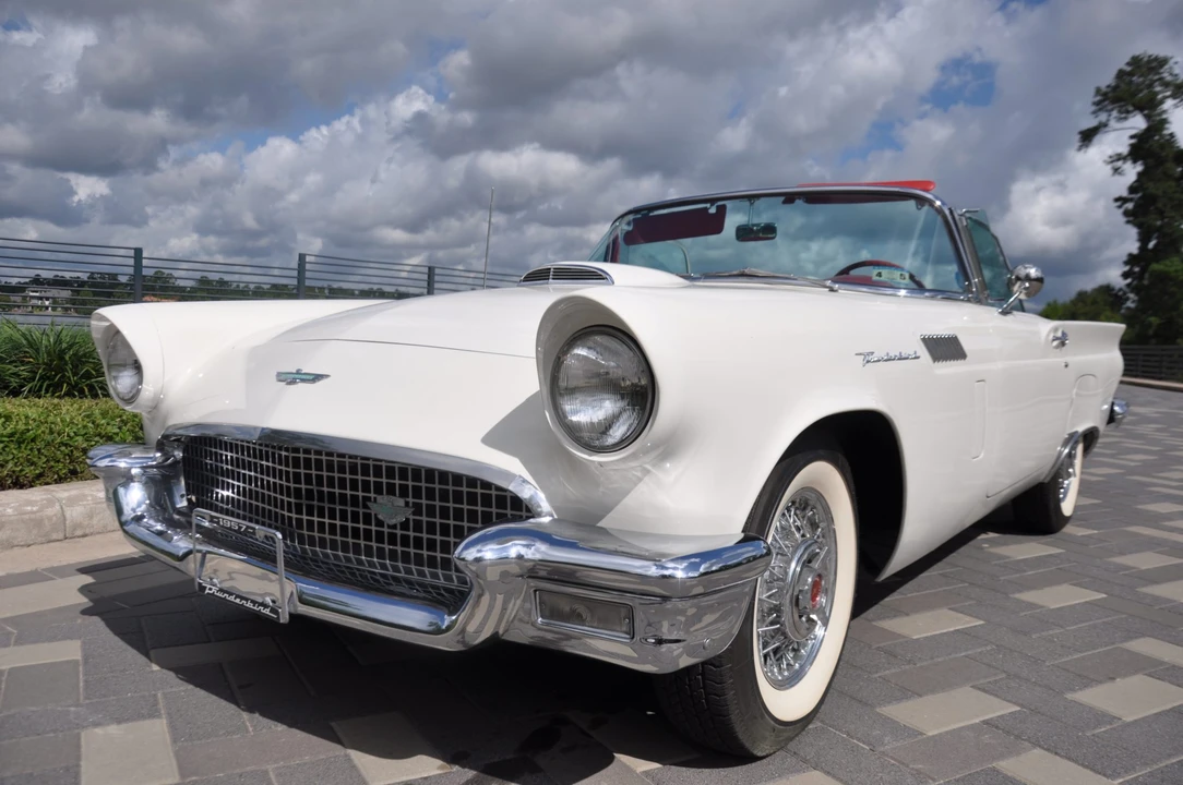 1957 Ford Thunderbird 1st Gen - Image 2 of 31