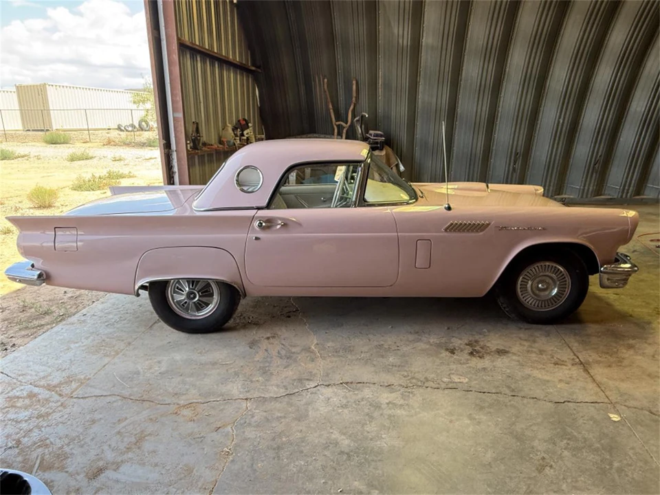 1957 Ford Thunderbird 1st Gen - Image 4 of 10