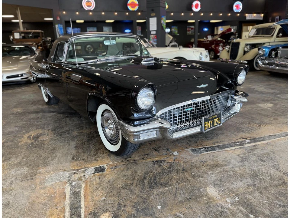 1957 Ford Thunderbird 1st Gen - Image 3 of 22
