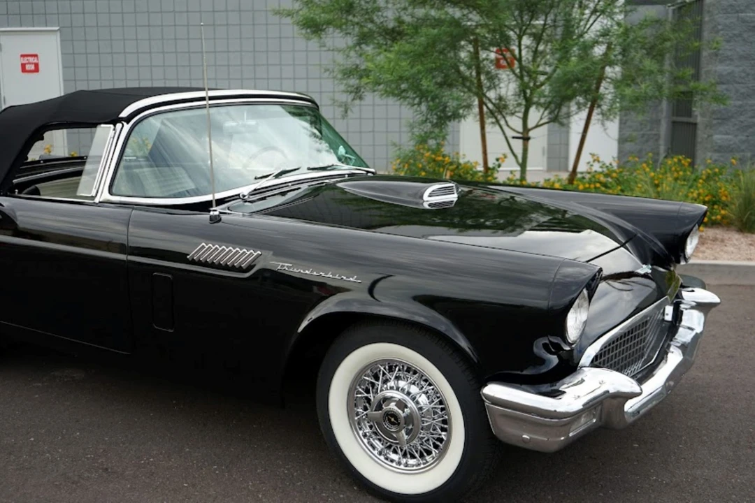 1957 Ford Thunderbird 1st Gen - Image 12 of 31