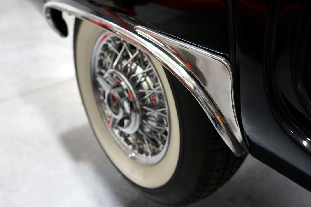 1957 Ford Thunderbird 1st Gen - Image 21 of 31